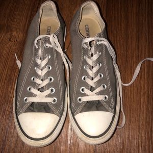 Grey converse